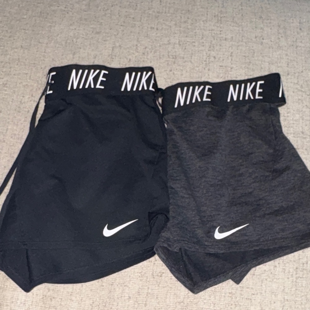 nike women’s running shorts